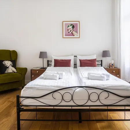 Hans & Greta Klimatyczny W Sercu Katowic Катовице